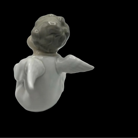 Lladro # 4539 Small Setting Angle Thinking - Picture 2 of 5